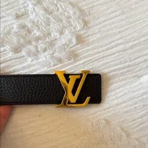 Louis Vuitton | Accessories | Louis Vuitton Double Sided  display picture 3